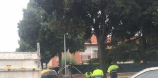 Incendi de tres contenidors a la matinada del diumenge a Mollet