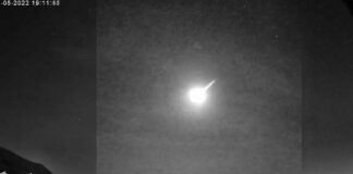 Un meteorit que explota a l’atmosfera sorprèn de matinada diversos veïns de Mollet