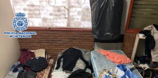 Quatre detinguts per tenir als treballadors dels seus kebabs sense cobrar ni un cèntim i dormint al local