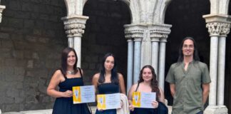 Tres alumnes de l’Escola Sant Gervasi premiades per la Universitat de Girona per desenvolupar un medicament pel tractament del dolor menstrual