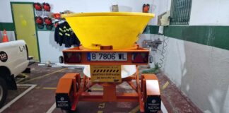 Protecció Civil de Mollet incorpora un remolc especial d’escampador de sal per a onades de fred intens