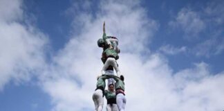 Brillant Diada Castellera de Sant Jordi a Mollet