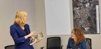 Una delegació de Mollet mostra el carnaval de la ciutat a Portugal per internacionalitzar-lo