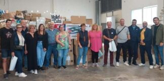 Mollet amb Cuba mostra als grups municipals el material sanitari recollit pels hospitals de l’illa