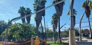 Comença la instal·lació del nou joc infantil del Parc dels Colors