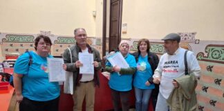 Salut rep les 4.000 signatures i es compromet a millorar els serveis sanitaris al Baix Vallès