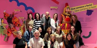 Mollet presenta a Torres Vedras (Portugal) el projecte d’internacionalització del Carnaval amb la inauguració de l’exposició «Diàlegs de Carnaval»