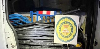 La Policia Municipal deté quatre persones per robar cable telefònic i diverses eines