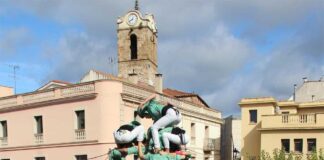 Els Castellers de Mollet celebren la seva 33a diada amb una gran actuació a la plaça Prat de la Riba