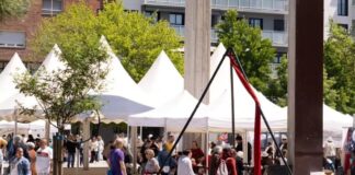 Milers de persones omplen els carrers de Mollet durant una nova edició del ‘Mollet és Fira’