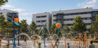S’inicien les obres d’instal·lació d’una nova àrea de jocs infantils i d’aigua a la plaça Anna Bosch