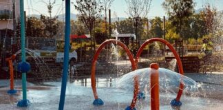 Entren en funcionament els jocs infantils i d’aigua de la plaça Anna Bosch